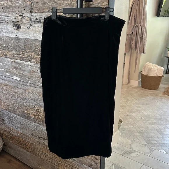 WAYF Velour Pencil Skirt in Rich Black - Picture 2 of 10